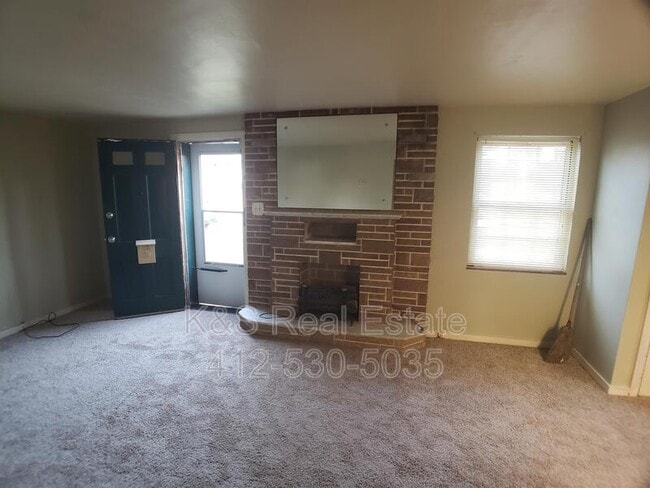 Building Photo - 1018 Summit St