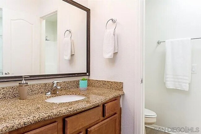 Building Photo - Pristine condo in the charming and quaint community of Lakeshore Villas 2/2 Pets OK With Owner Ap...