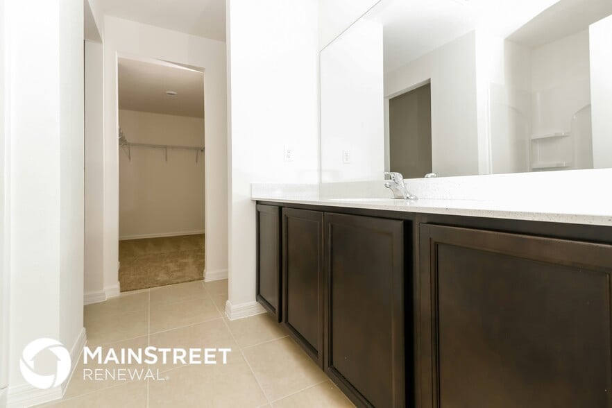 Building Photo - 8245 Silverbell Loop