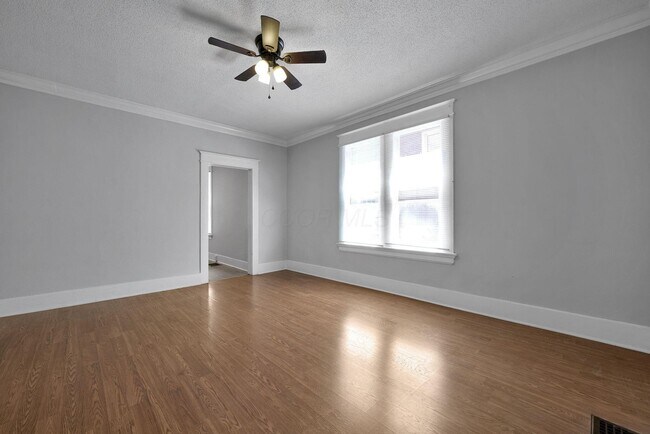 Building Photo - 84 N Monroe Ave