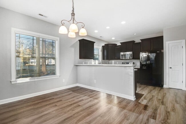 Building Photo - MUST SEE! Stunning 3 BR | 2 BA Home for Re...