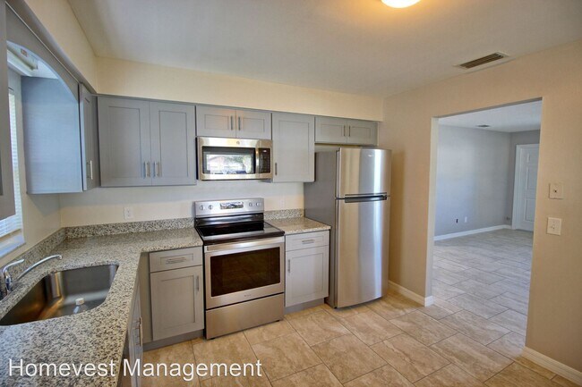 Building Photo - 2 br, 1 bath House - 114 E Wallace Street