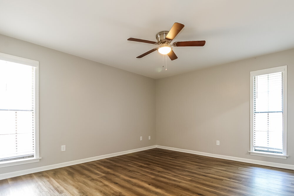 Building Photo - 6170 Chickasaw Dr