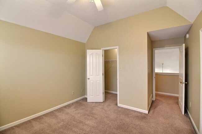 Building Photo - 1291 Rain Hollow Cir W