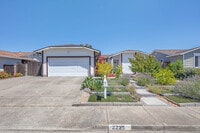 Building Photo - 2225 Mt Whitney Dr