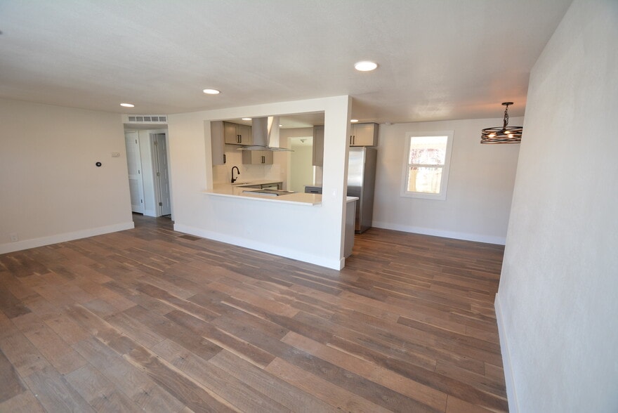 Building Photo - 2790 W 73rd Ave
