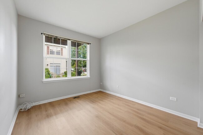Building Photo - 3133 Falling Waters Ln