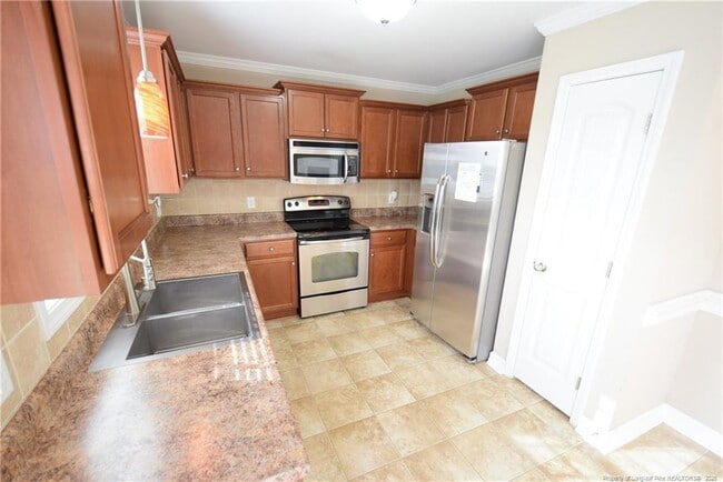 Building Photo - 145 Harcourt Pl