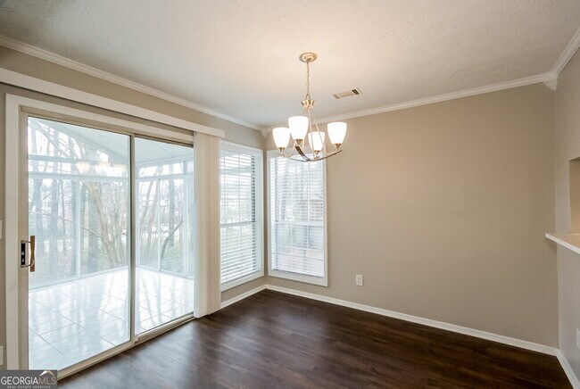 Building Photo - 871 Hampton Hill Ct