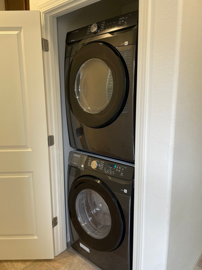 Building Photo - 464 Brachetto Ln