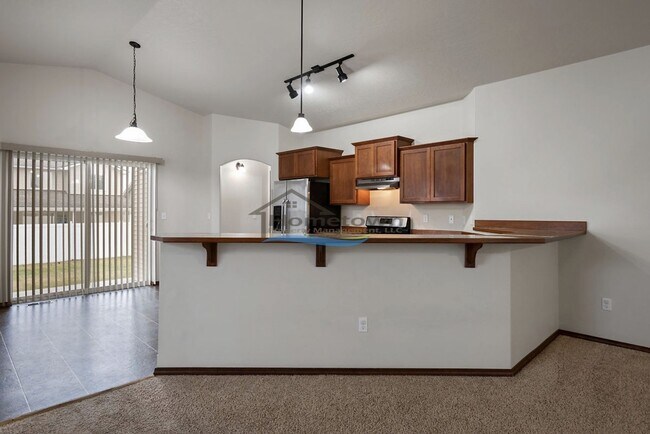 Building Photo - Stunning 3 Bedroom 2 Bath Home in The Landings!