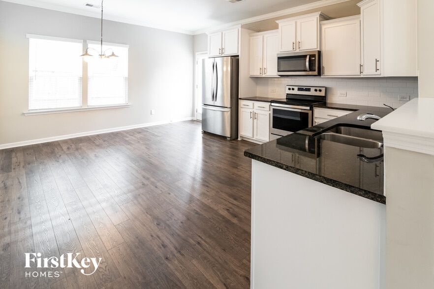 Building Photo - 331 Dunlin Dr