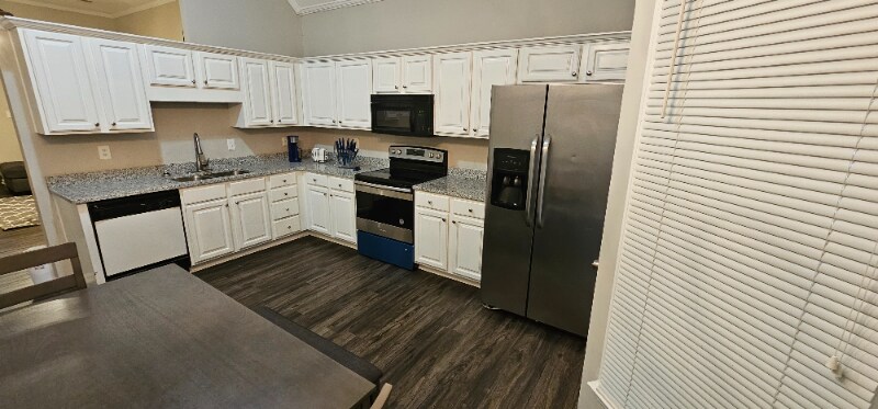 Building Photo - 8677 S Ashley Glen Cir