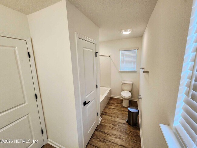 Building Photo - 577 Archstone Wy