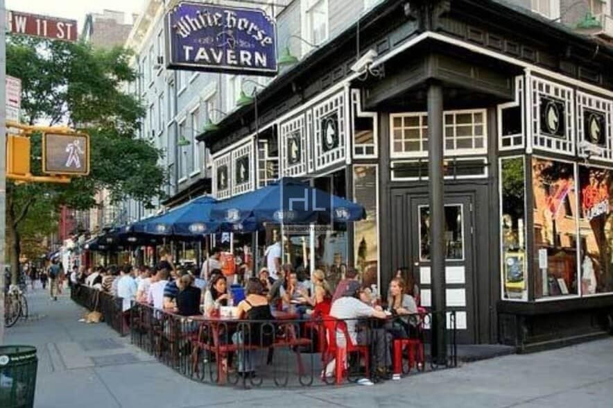 Building Photo - Christopher Street