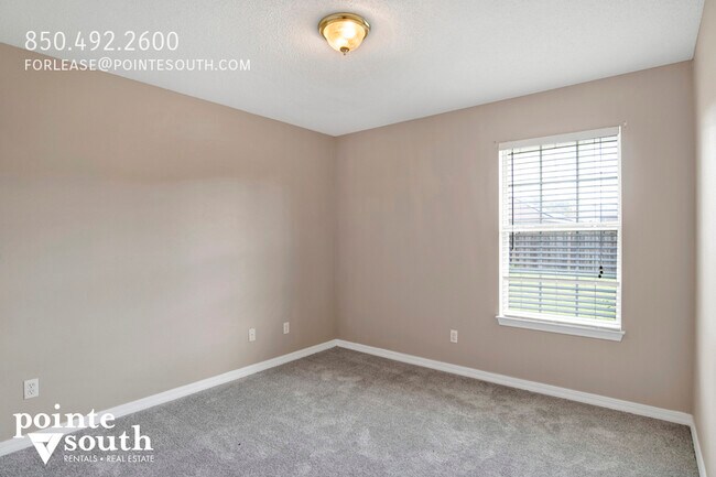Building Photo - 2012 Horton Dr