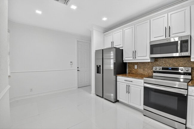 Building Photo - 16081 Poppy Seed Cir