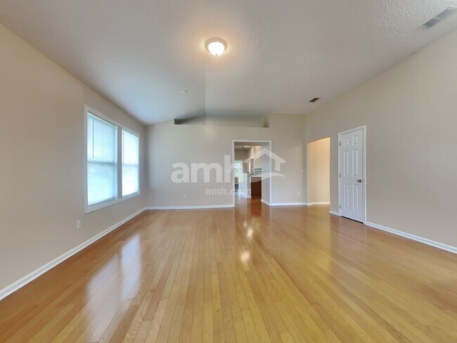 Building Photo - 13839 Victoria Lakes Dr
