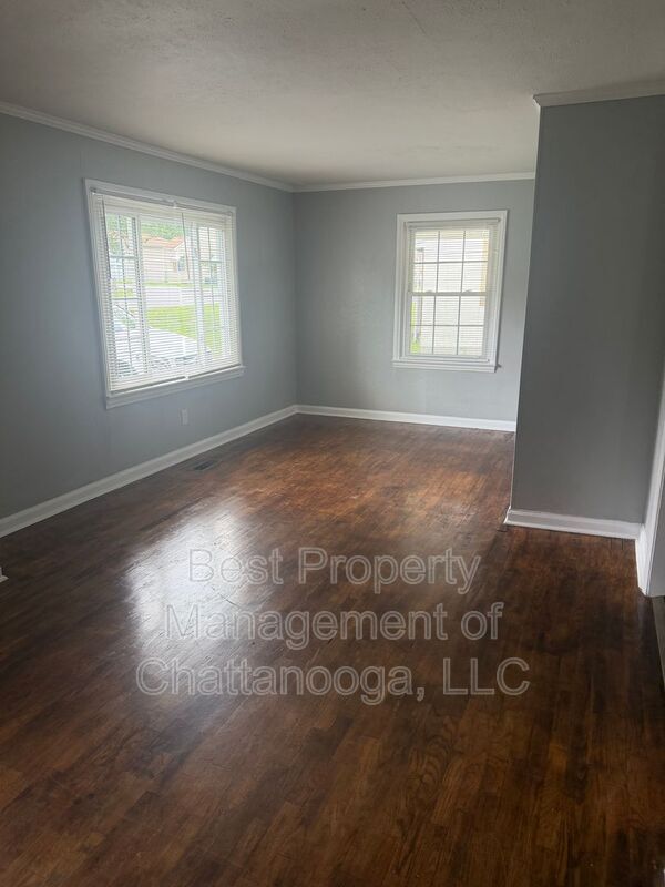 Building Photo - 1602 Maxwell Rd