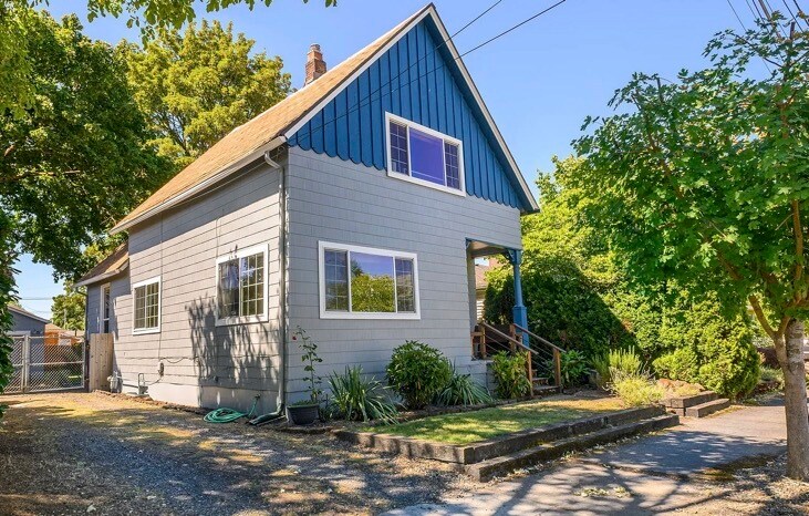 Building Photo - 7907 N Hereford Ave