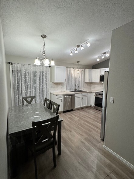 Building Photo - 273 W Antler Ct