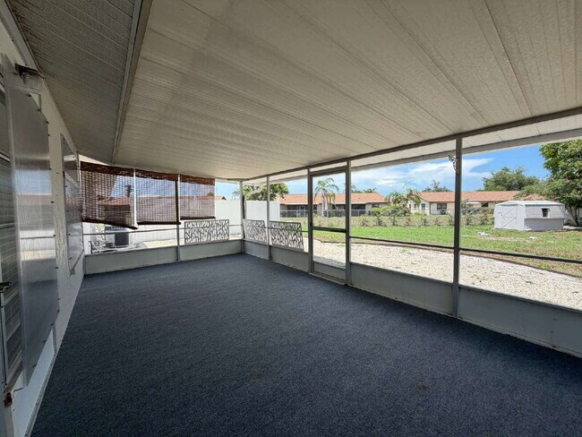 Building Photo - Charming 2-Bedroom, 2-Bath Duplex in a Quiet Englewood Cul-de-Sac