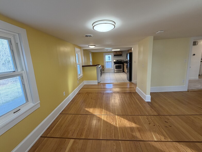 Building Photo - 7 Etna Ln