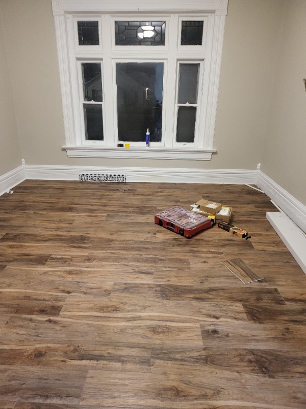 Building Photo - 1405 7th Ave