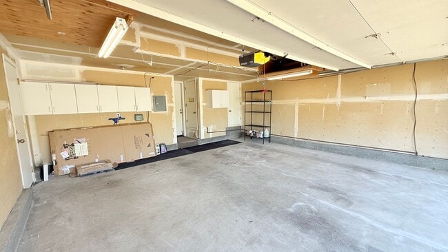 Building Photo - 223 Tipperary Lane -30% Rental Fee