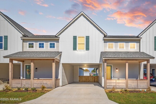 Primary Photo - 119 Mayberry Grv St