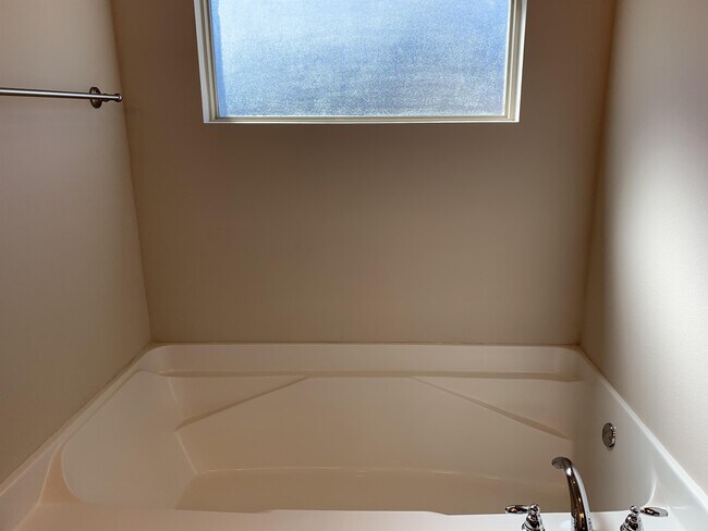 Building Photo - 8591 Prince Ct