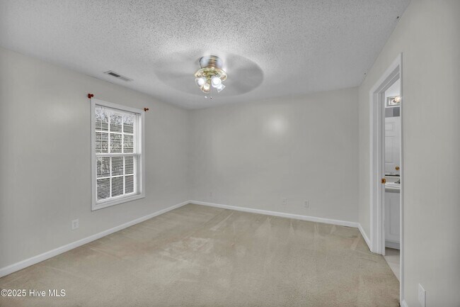 Building Photo - 5012 Hunters Trail