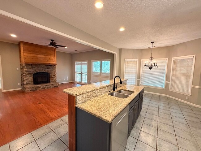 Building Photo - 5019 Rabbit Chase Ln