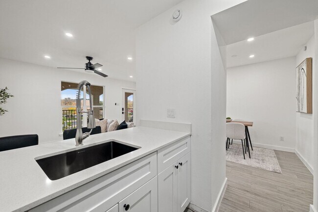 Building Photo - Adelynn At Mueller