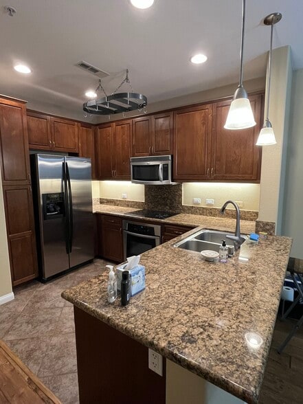 Building Photo - 3887 Pell Pl