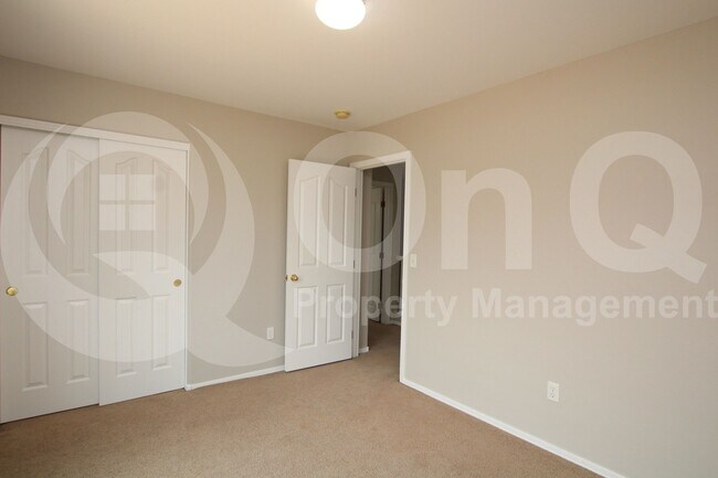 Building Photo - 4025 W Carter Rd