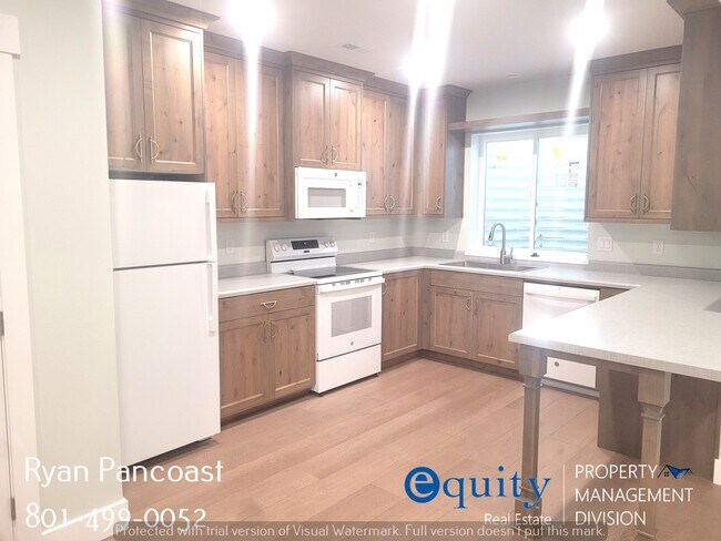 Building Photo - 3076 N 325 W