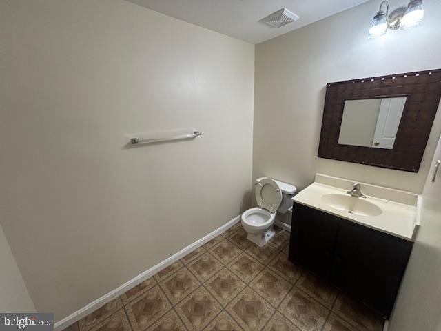 Building Photo - 1430 Wake Forest Dr