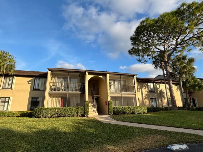 Primary Photo - 205 Foxtail Dr