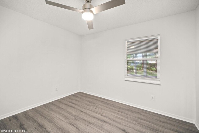 Building Photo - 3438 SW Martin St