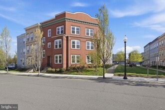 Building Photo - 8923 Quarry Rd