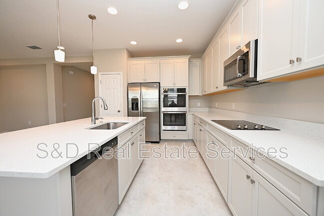 Building Photo - 5507 Freesia Dr