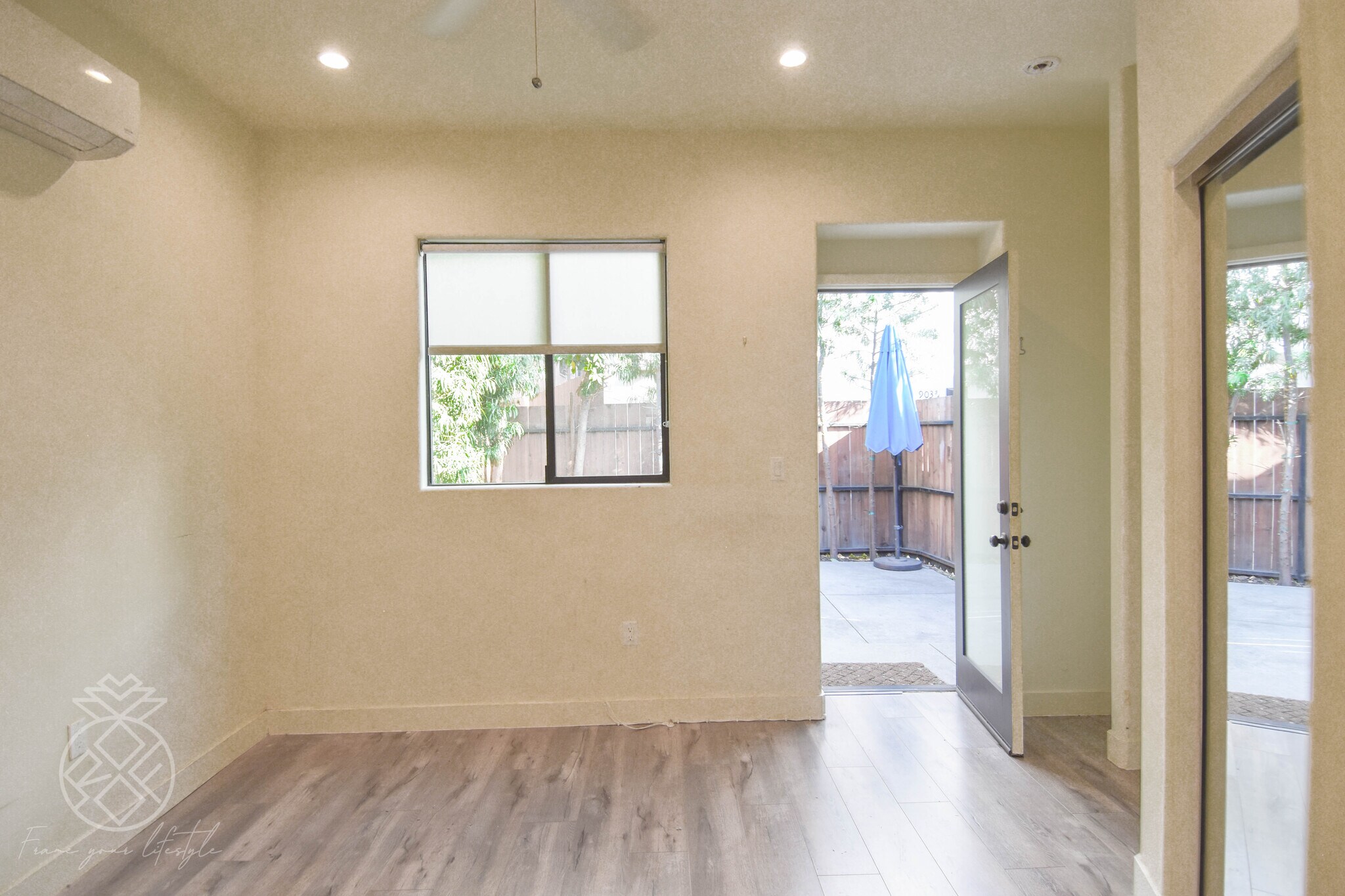 Building Photo - 905 Parkman Ave