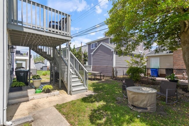 Building Photo - 115 N Wilson Ave