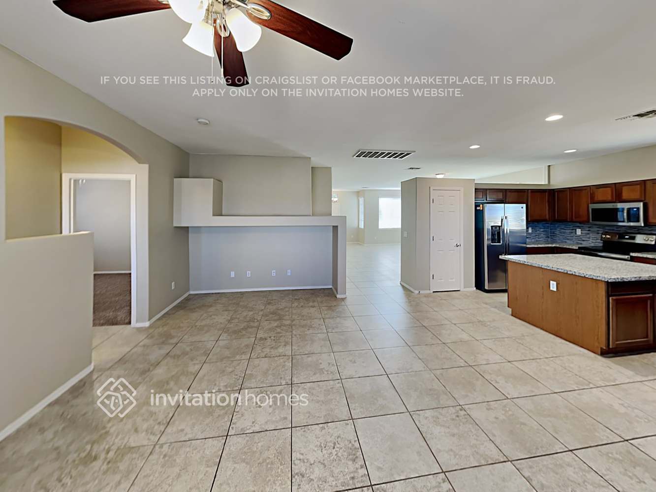 Building Photo - 33683 N Slate Creek Dr
