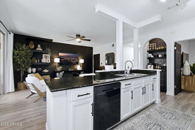 Building Photo - 7009 E Acoma Dr