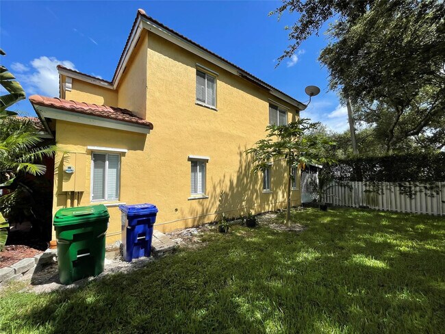 Building Photo - 10348 SW 20th St