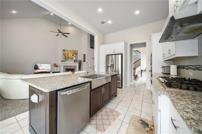 Building Photo - 253 Fannin Battleground Ln