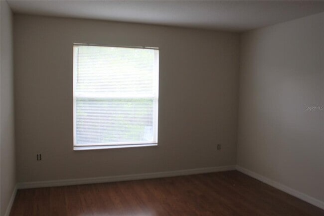 Building Photo - 215 Owenshire Cir