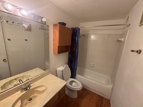 Building Photo - 10725 Braes Bend Dr